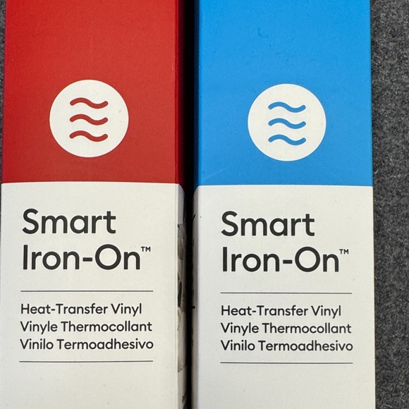 Cricut Smart Iron-On Vinyl Red and Blue Set - Picture 3 of 3